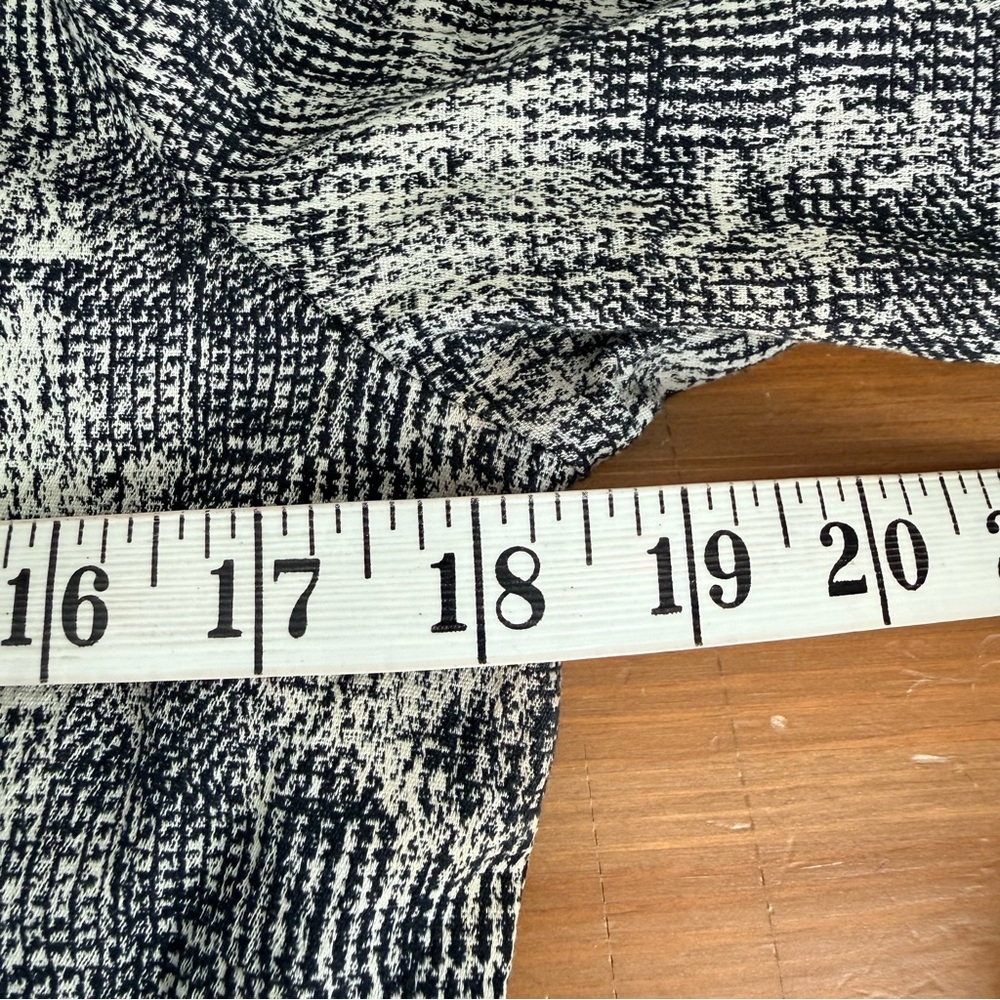 M.M. LaFleur Etsuko Sheath Knee Length 3/4 Sleeve Black White Dress Size 12 - Picture 8 of 10